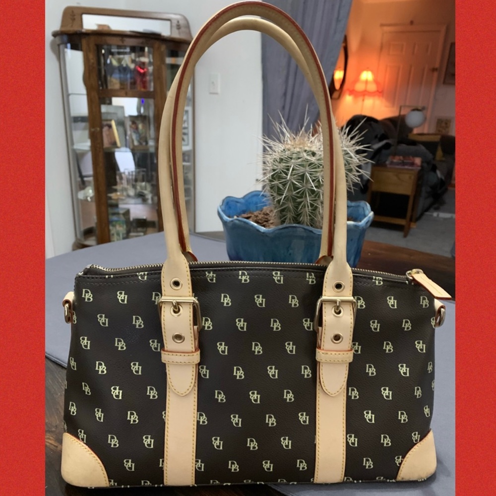 Y2K VTG Dooney & Bourke Brown Florentine Vachetta Leather East West Monogram Bag